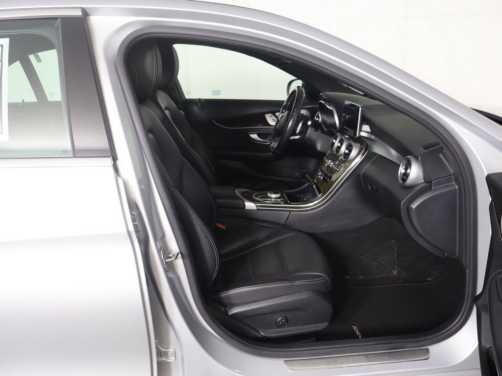 Used 2018 Mercedes-Benz C 300 4MATIC Sedan image 30