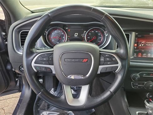Used 2016 Dodge Charger SXT image 20