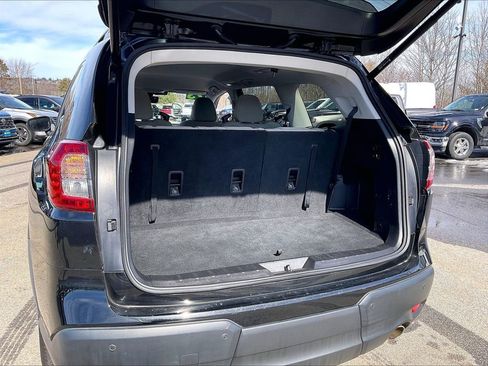 Used 2023 Subaru Ascent Premium w/ Convenience Package image 34