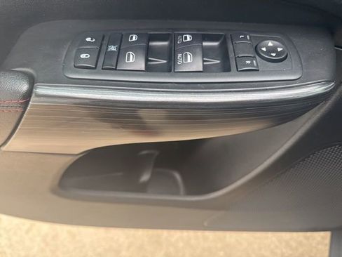Used 2015 Jeep Cherokee Trailhawk w/ Leather Interior Group AWD/4WD image 20