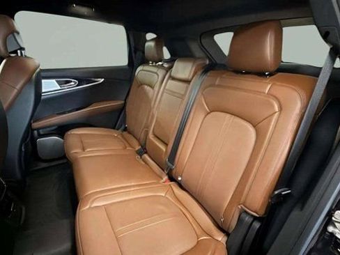 Used 2023 Lincoln Nautilus Reserve w/ Equipment Group 202A image 27