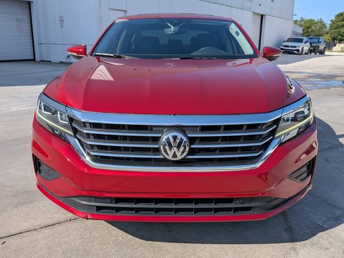 Used 2020 Volkswagen Passat 2.0T SEL FWD image 8