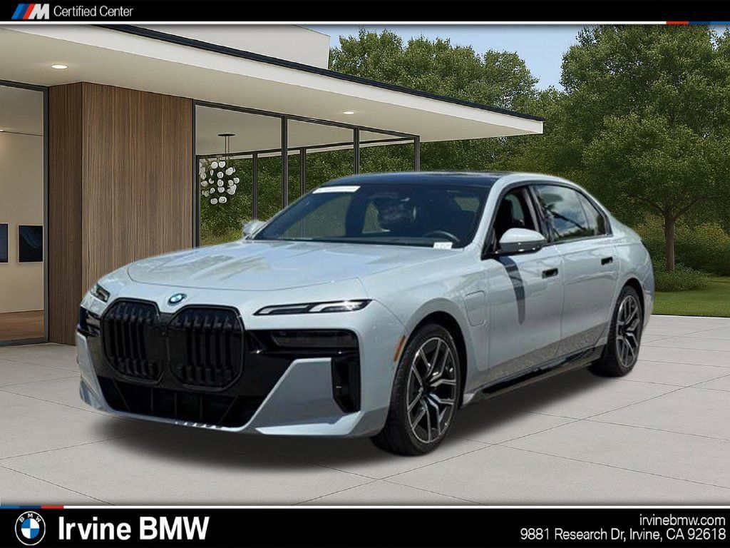 Used 2026 BMW 750e xDrive AWD/4WD image 1