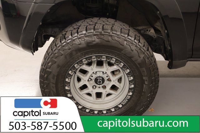 Used 2022 Toyota 4Runner SR5 AWD/4WD image 7