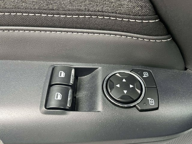 Used 2025 Ford Mustang Coupe RWD image 19