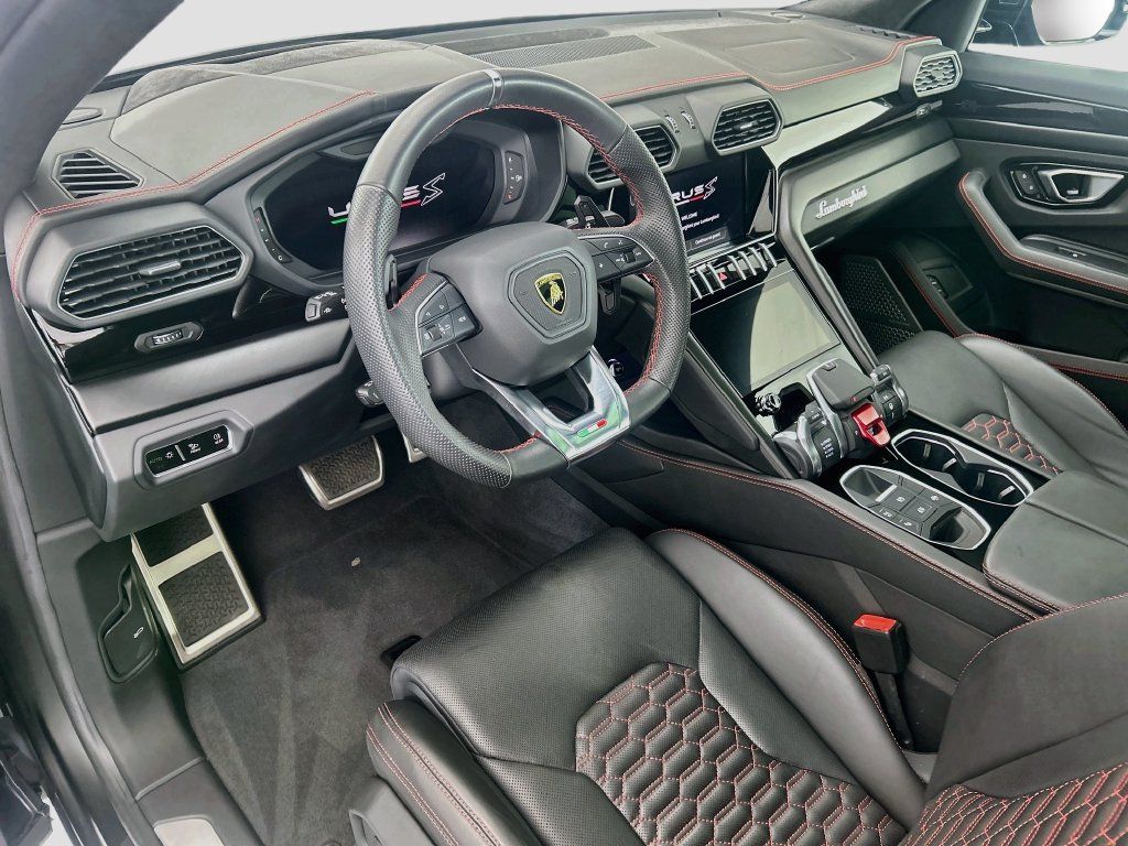 Used 2023 Lamborghini Urus S AWD/4WD image 9