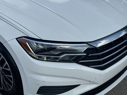 Used 2019 Volkswagen Jetta SE w/ Cold Weather Package FWD image 33