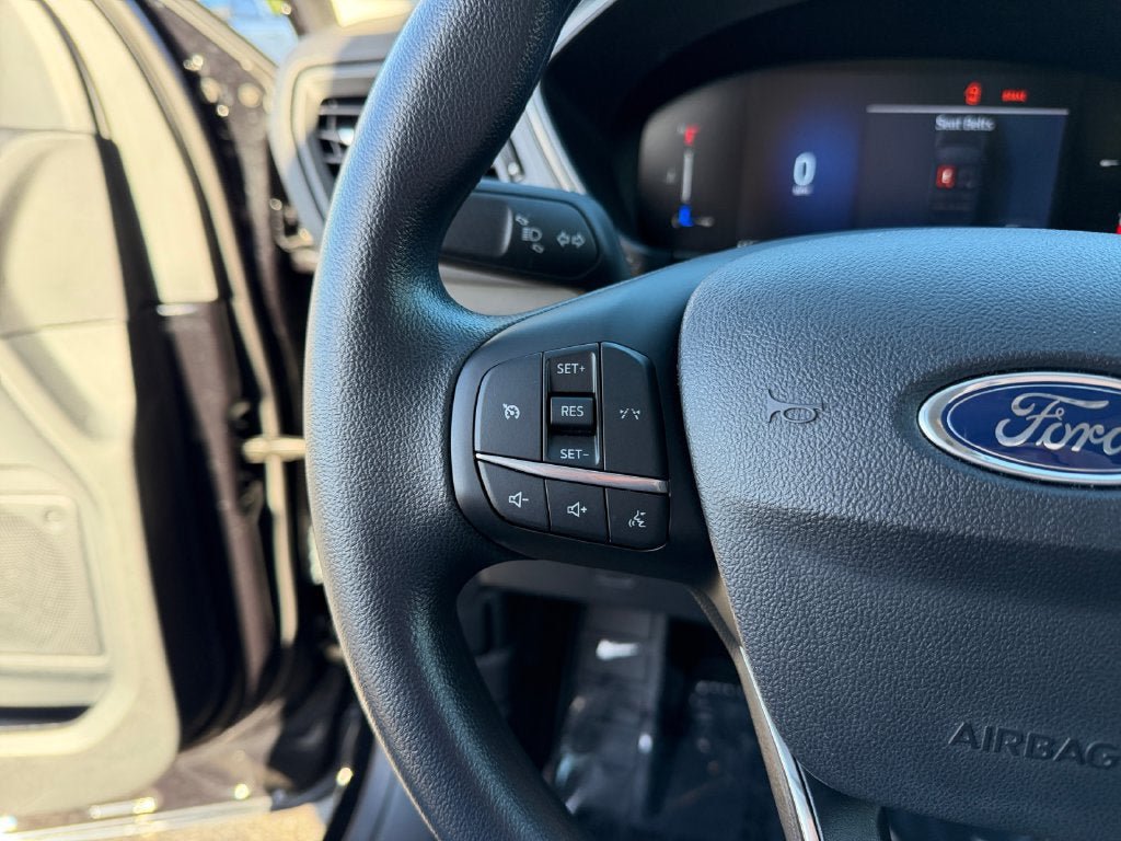 Used 2025 Ford Escape Active AWD/4WD image 15