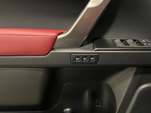 Used 2023 Lexus GX 460 Luxury w/ Sport Design Package image 27