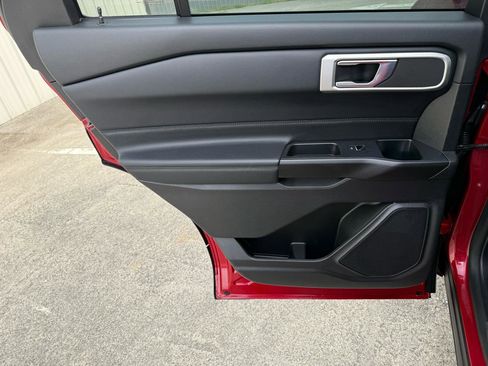 Used 2020 Ford Explorer XLT w/ Equipment Group 202A image 24