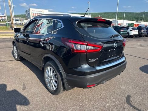 Certified 2022 Nissan Rogue Sport SV AWD/4WD image 7