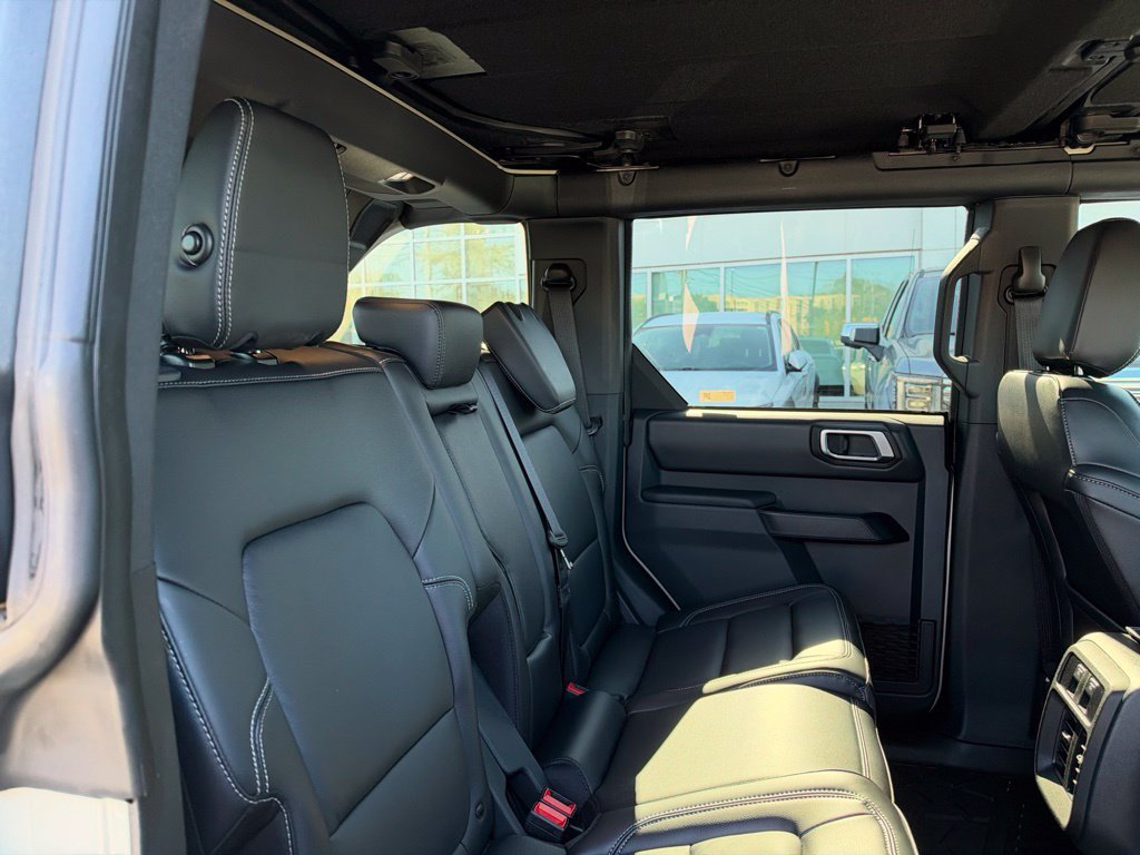Used 2026 Ford Bronco Outer Banks AWD/4WD image 22