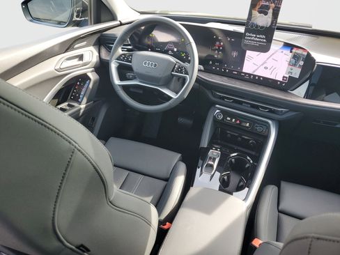 New 2025 Audi Q5 Premium Plus image 12