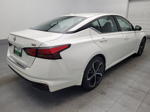 Used 2023 Nissan Altima 2.5 SR FWD image 9