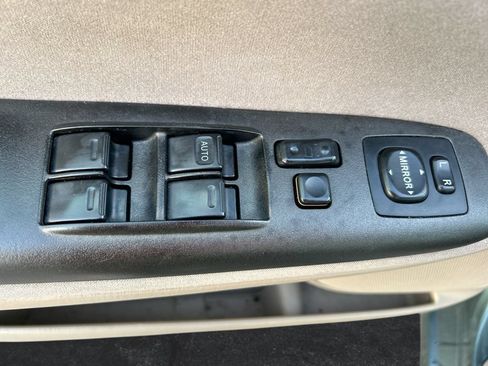 Used 2005 Toyota Camry LE w/ Fleet Convenience Pkg FWD image 13