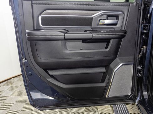 New 2026 RAM 3500 Laramie AWD/4WD image 40