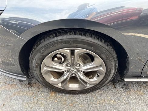 Used 2023 Honda Accord EX image 7