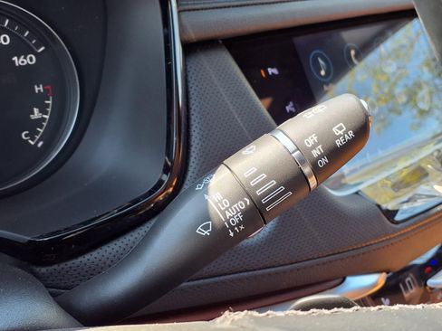 New 2026 Cadillac XT5 Premium Luxury AWD/4WD image 17