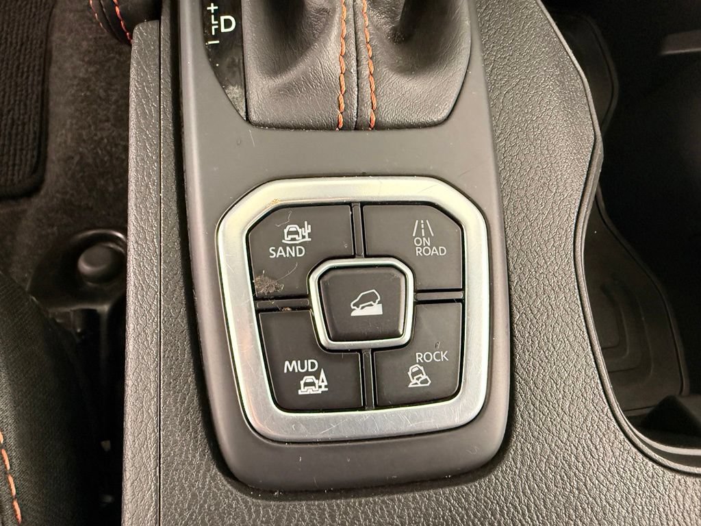 Used 2026 Nissan Frontier PRO-4X AWD/4WD image 27