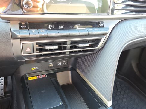 Certified 2025 Toyota Camry SE image 27