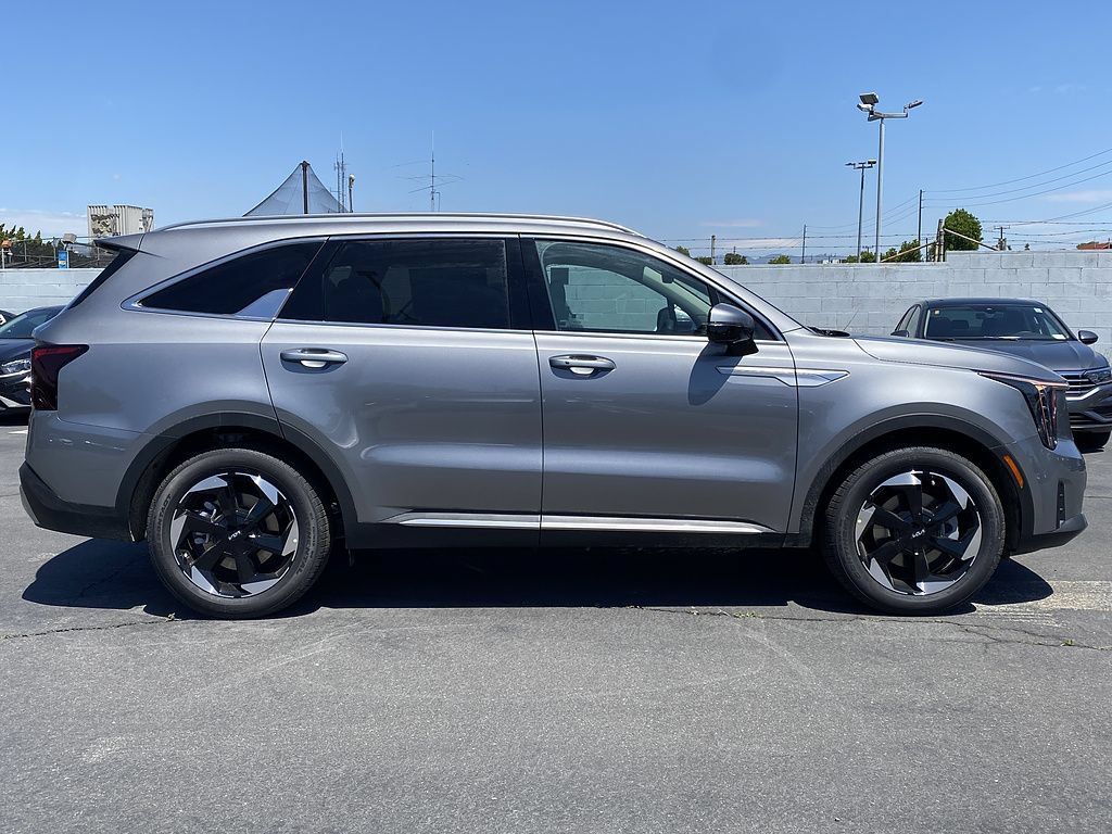New 2026 Kia Sorento EX FWD image 2