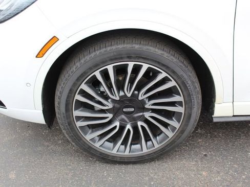 Certified 2022 Lincoln Corsair Reserve w/ Equipment Group 201A image 12