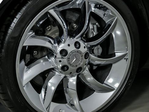 Used 2005 Mercedes-Benz SLR image 16