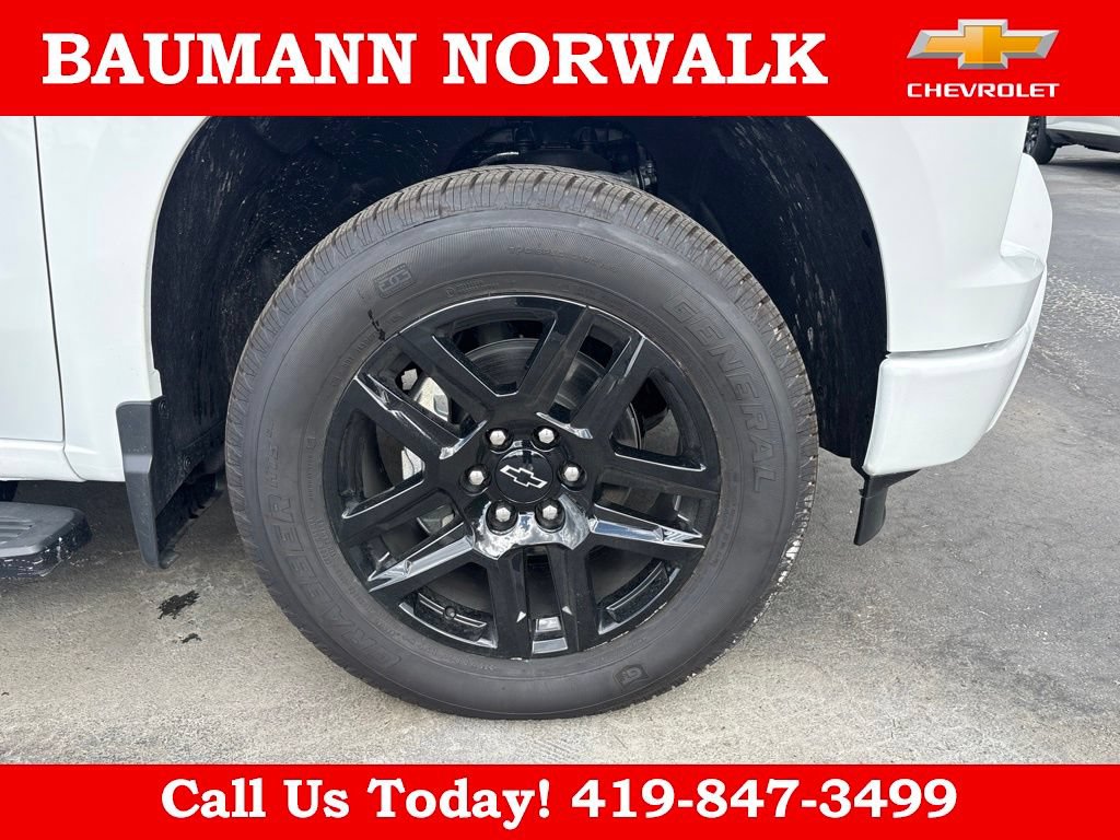 Used 2026 Chevrolet Silverado 1500 RST w/ LPO, Dark Essentials Package AWD/4WD image 13