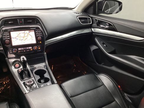 Used 2021 Nissan Maxima 3.5 SV w/ Floor Mat Group FWD image 27