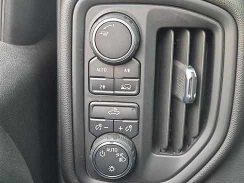 Used 2023 Chevrolet Silverado 1500 Custom AWD/4WD image 25