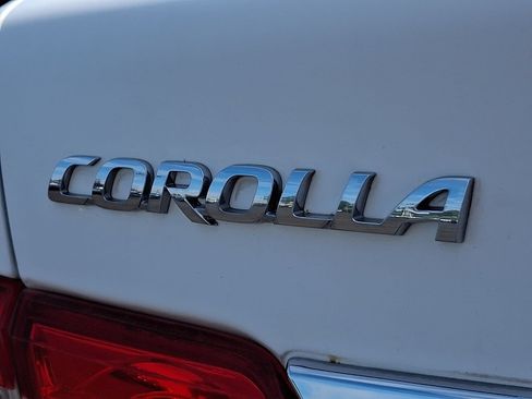 Used 2011 Toyota Corolla LE FWD image 28