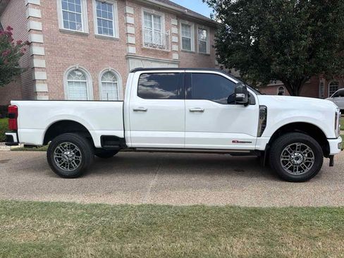 Used 2024 Ford F350 Limited w/ FX4 Off-Road Package AWD/4WD image 3