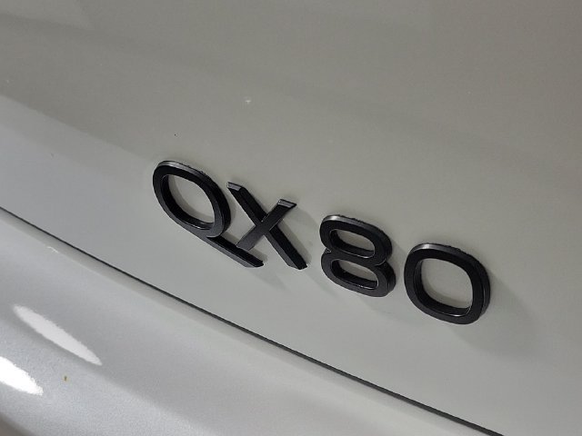 Certified 2026 INFINITI QX80 Luxe RWD image 6