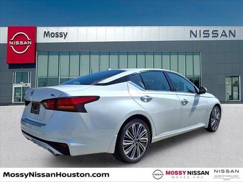 Certified 2023 Nissan Altima 2.5 SL image 7