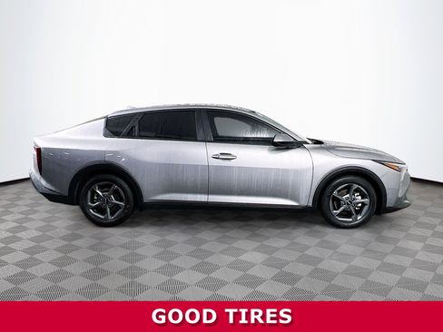 Used 2025 Kia K4 LXS image 30