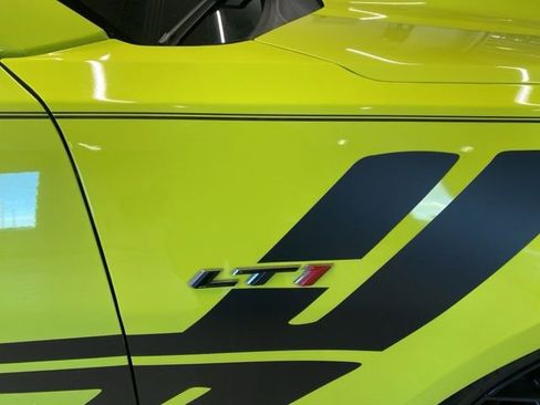 Used 2020 Chevrolet Camaro LT RWD image 5