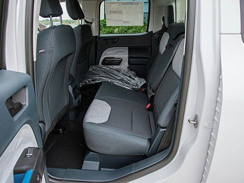 New 2025 Ford Maverick XLT w/ XLT Luxury Package image 16