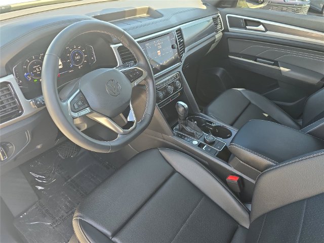 Used 2023 Volkswagen Atlas Cross Sport SEL AWD/4WD image 19