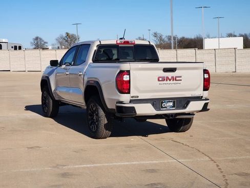 New 2026 GMC Canyon Elevation w/ Convenience Package image 13