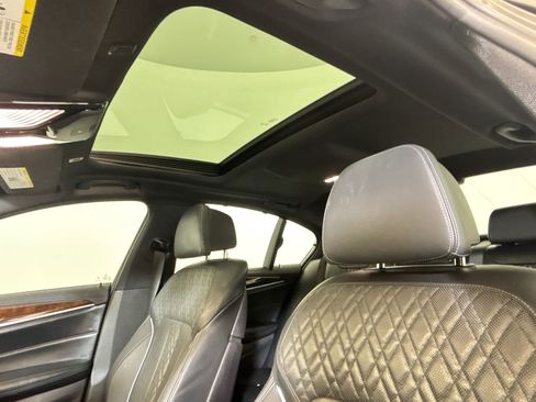 Used 2018 BMW 540i image 14