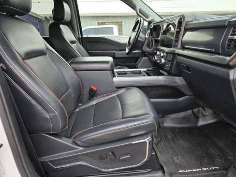 Used 2023 Ford F350 Lariat image 10