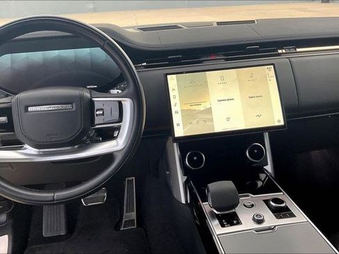 Certified 2023 Land Rover Range Rover SE image 8