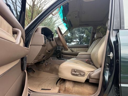 Used 1996 Toyota Land Cruiser image 48