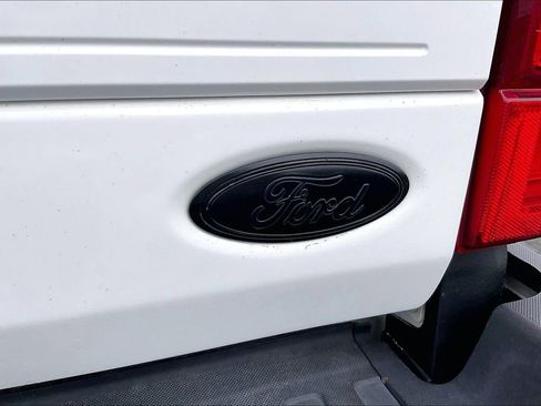 Used 2020 Ford F250 Platinum w/ FX4 Off-Road Package AWD/4WD image 31