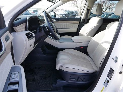 Used 2021 Hyundai Palisade Calligraphy image 13