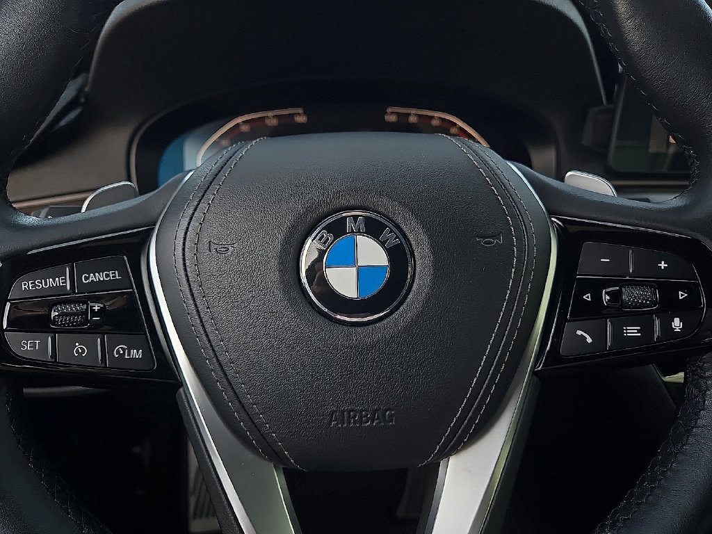 Used 2022 BMW 540i xDrive w/ Executive Package AWD/4WD image 19
