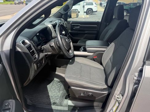 Used 2024 RAM 1500 Big Horn AWD/4WD image 18