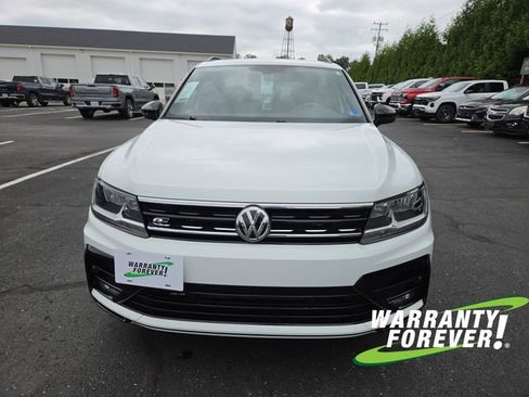Used 2021 Volkswagen Tiguan SE R-Line AWD/4WD image 2