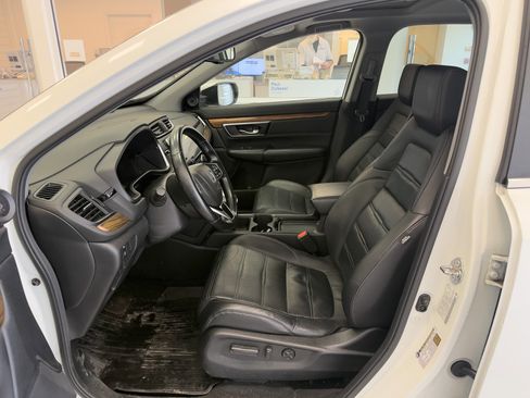 Used 2018 Honda CR-V Touring image 21