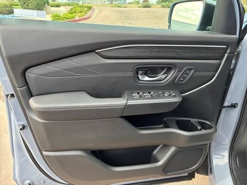 Certified 2026 Honda Pilot Touring image 7
